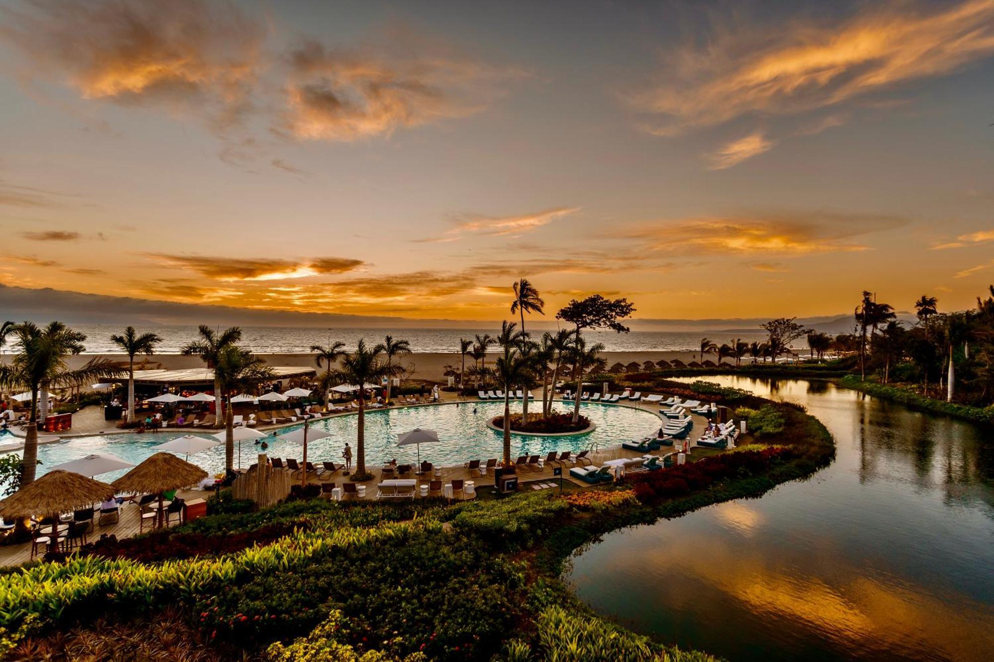 Grand Luxxe Two Bedroom Suite - Nuevo Vallarta Kültér fotó